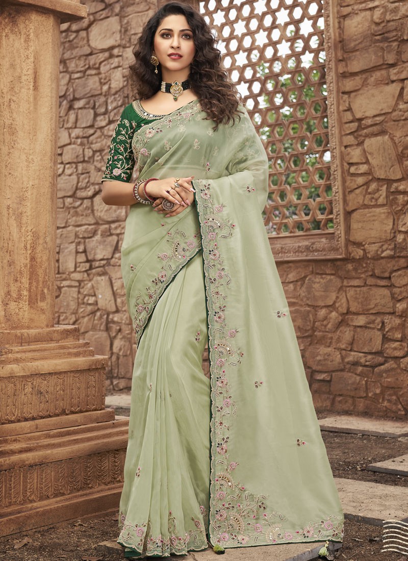 Olive Green Color Kanjiveram Soft Silk Saree With Contrast Blouse