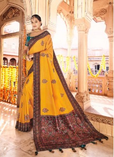 Elegant Soft Silk Saree With Weawing Butaa And Cotrast Heavy Blouse Piece