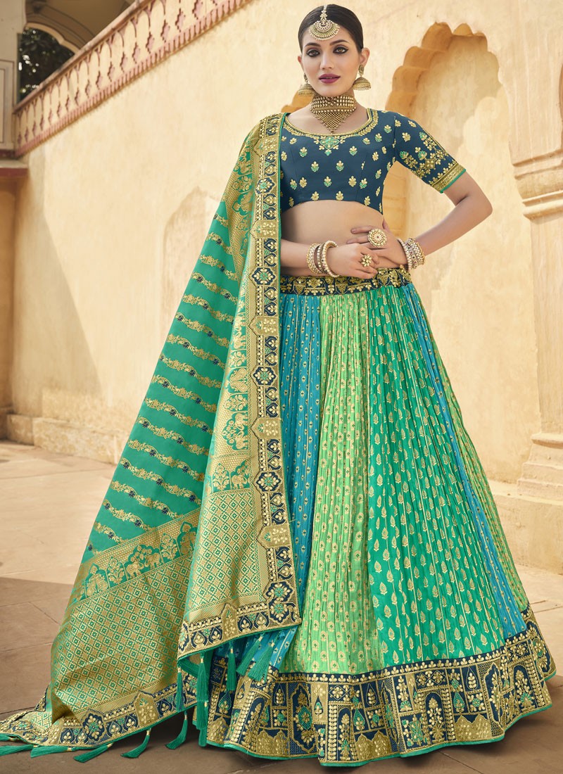 Lehengas for Women - buy Lehengas from collection online