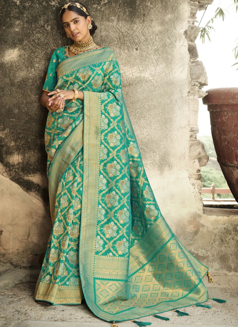 Buy STAVA CREATION Woven Design Pure Silk Heavy Work Banarasi Saree - Sarees  for Women 26673934 | Myntra