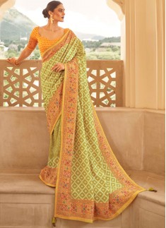 Patola Print Crepe Material Saree With Contrast Bl